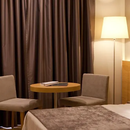 Hotell M.a. Congresos 4*
