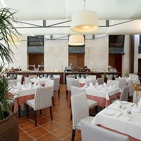 M.a. Congresos Hotell 4*